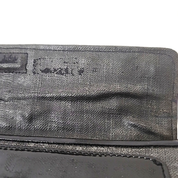 Cole Haan black weave/canvas pattern and patent leather purse with sliver chain - Picture 11 of 14